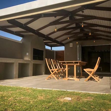 Silver Pond Lodge Робертсон Екстериор снимка